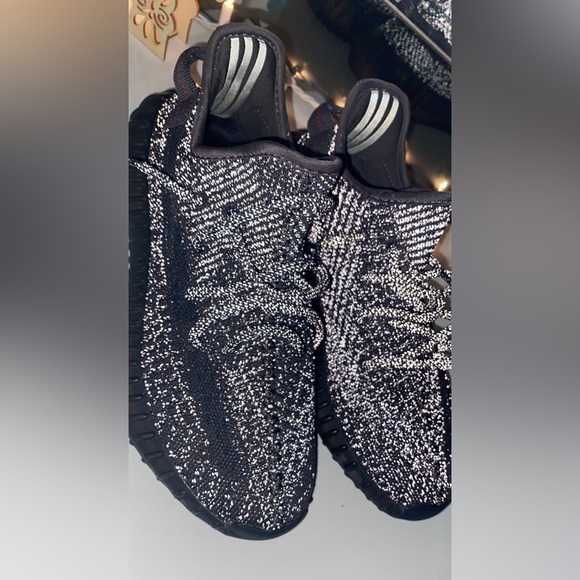 yeezy black static reflectives 350 - Picture 2 of 5